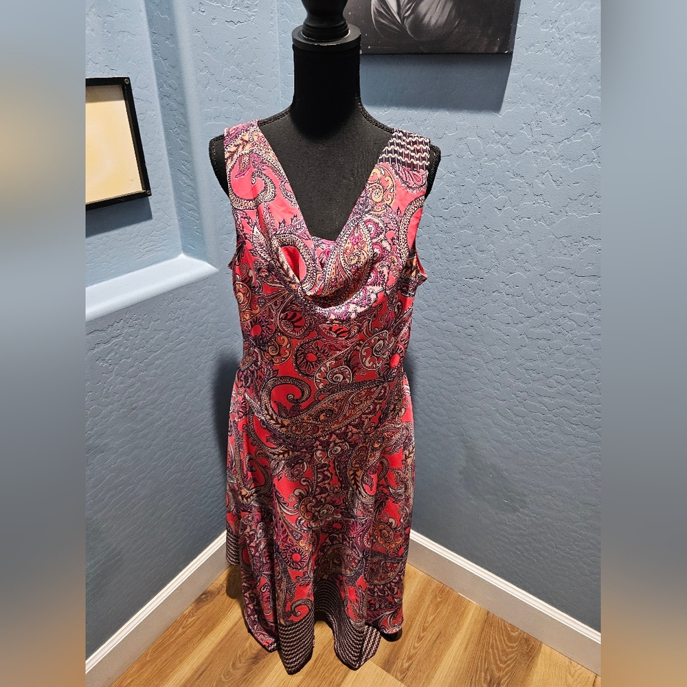 Signature by Robbie Bee Salmon Paisley Midi Dress